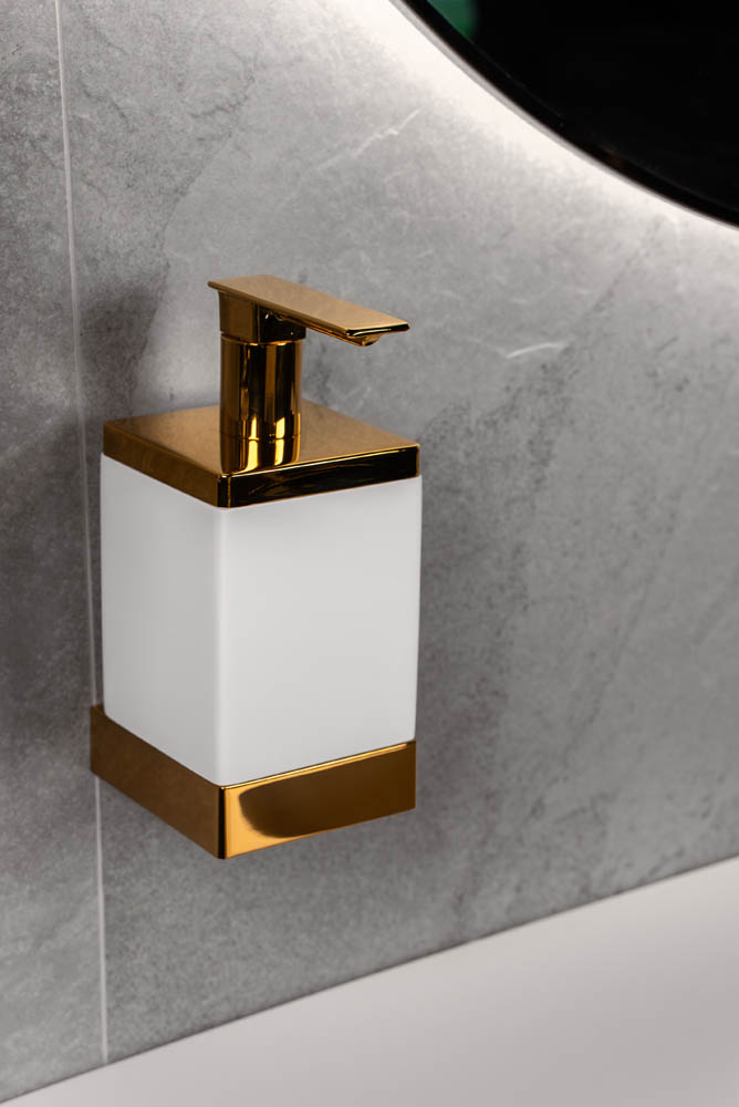 Диспенсер настенный Qubic Gold