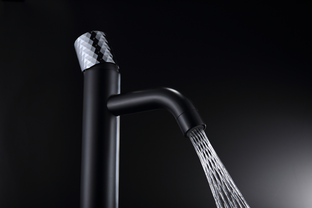 Смеситель STICK для умыв. низ. BLACK TOUCH CHROME_Комплект