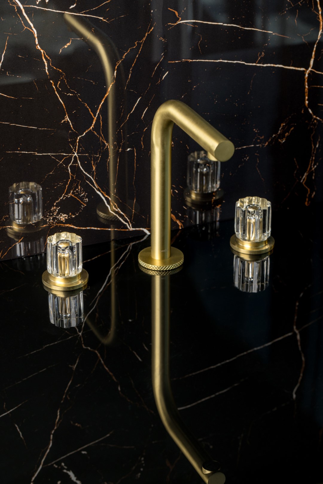 Смеситель на столешницу ELEGANTE на 3 отв. MAT GOLD