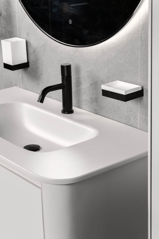 Стакан настенный Qubic Black
