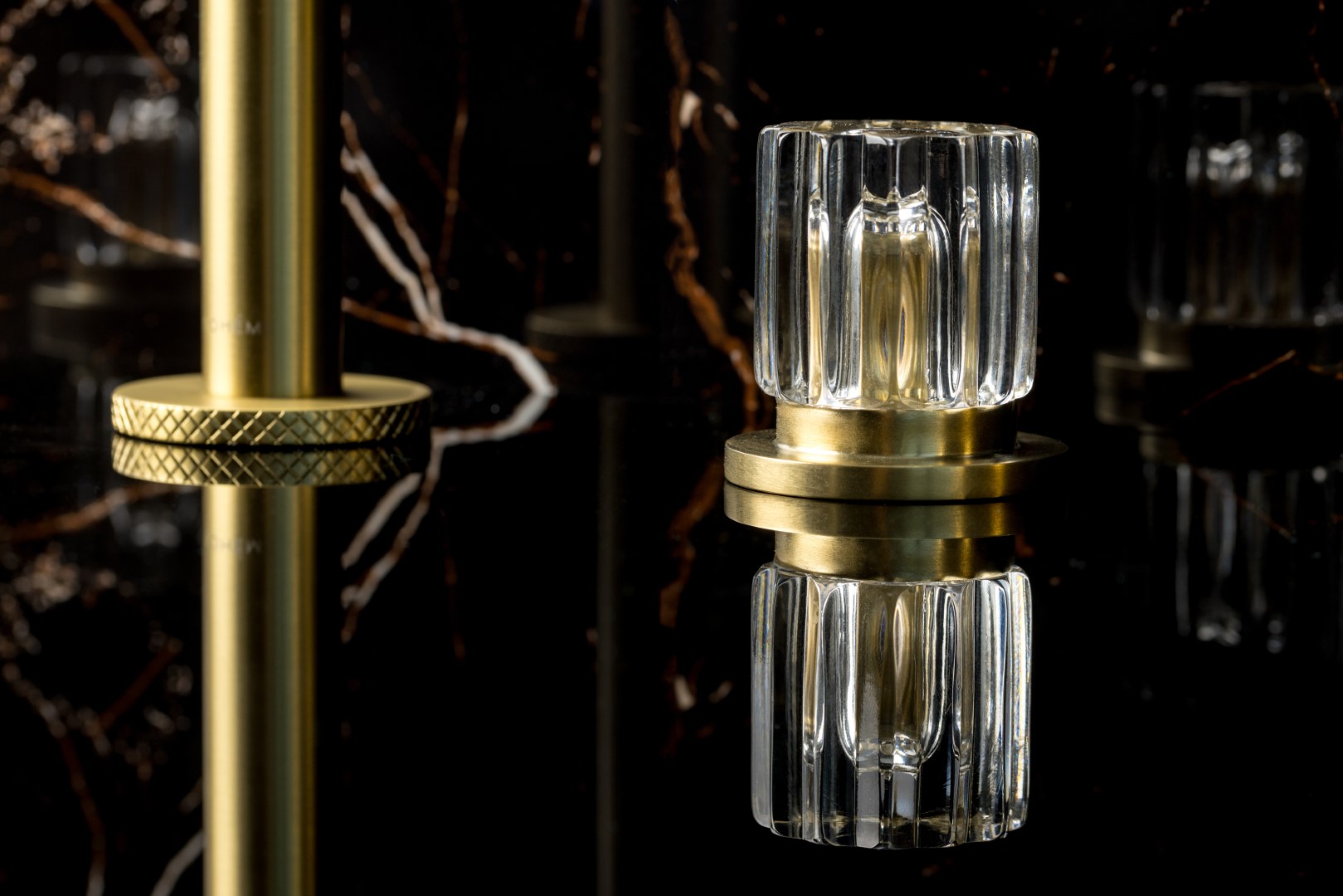 Смеситель на столешницу ELEGANTE на 3 отв. MAT GOLD