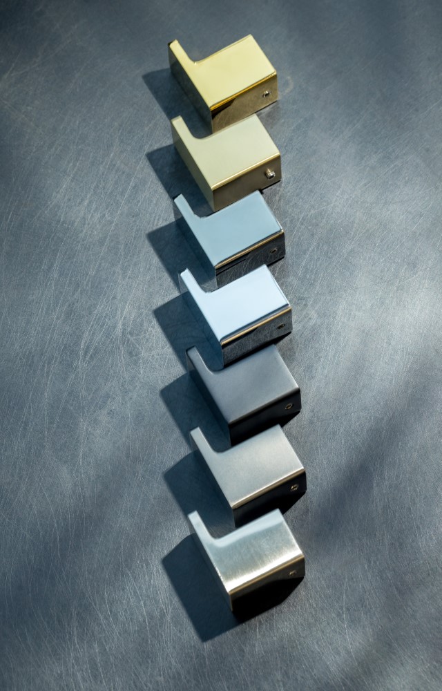 Крючок Qubic Shine Gun Metal