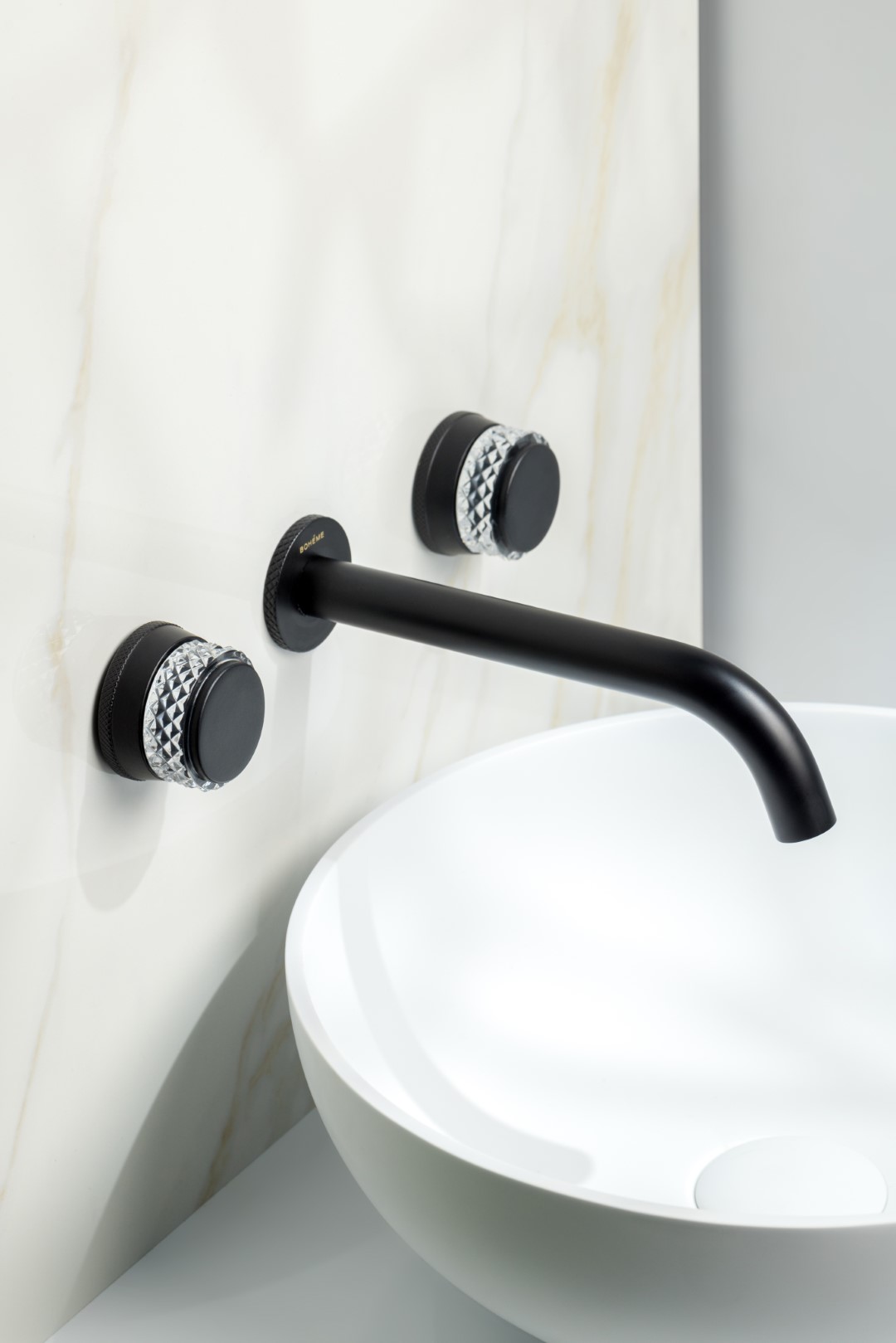 Смеситель из стены AURA на 3 отв. BLACK