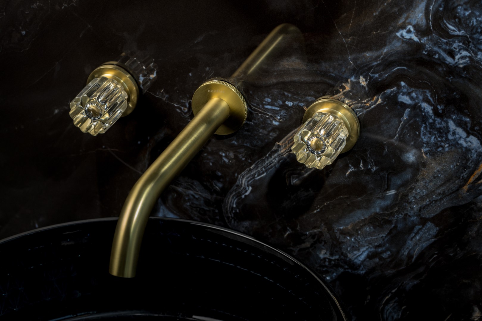 Смеситель из стены ELEGANTE на 3 отв. MAT GOLD